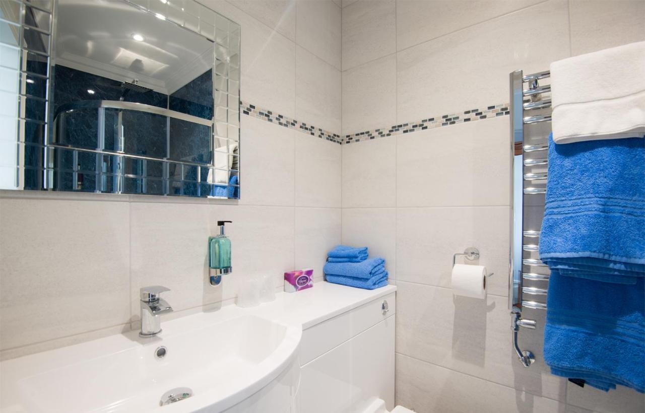 קמייס ביי Gwesty Gadlys Hotel מראה חיצוני תמונה