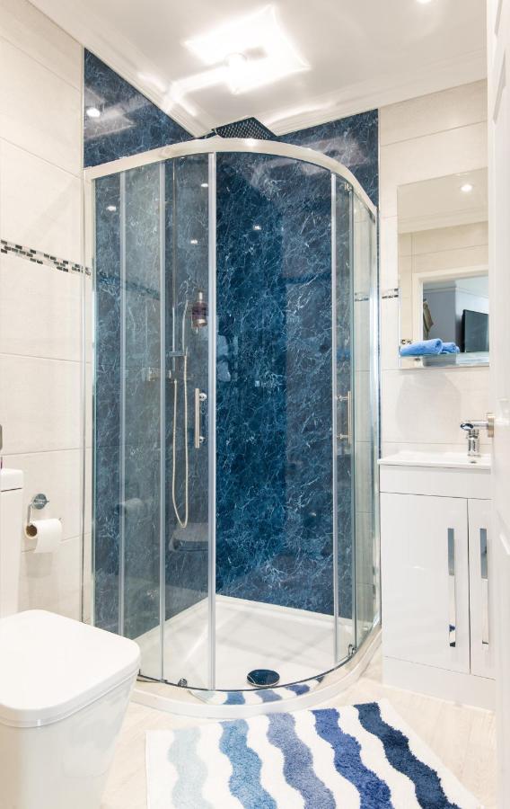 קמייס ביי Gwesty Gadlys Hotel מראה חיצוני תמונה